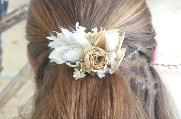 Barrette en fleurs séchées – Image 3