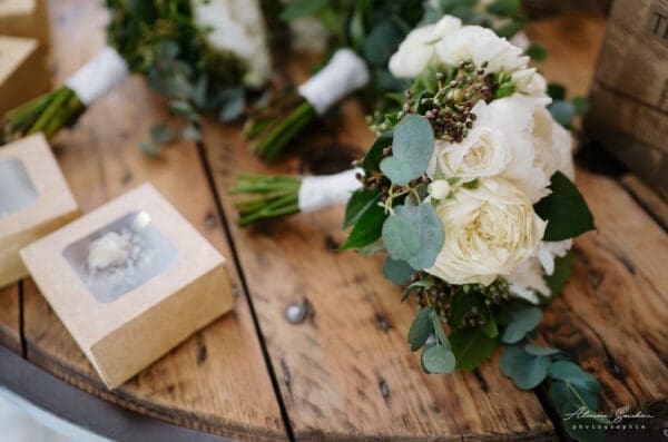 Bouquet pure blanc et vert – Image 3