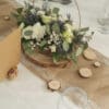 Centre de table avec arceau en bleu et blanc – Image 3