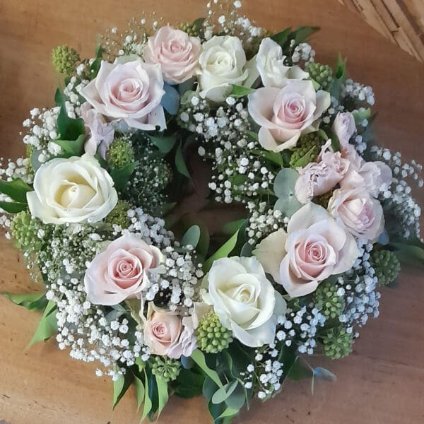 Centre de table courrones de fleurs – Image 4
