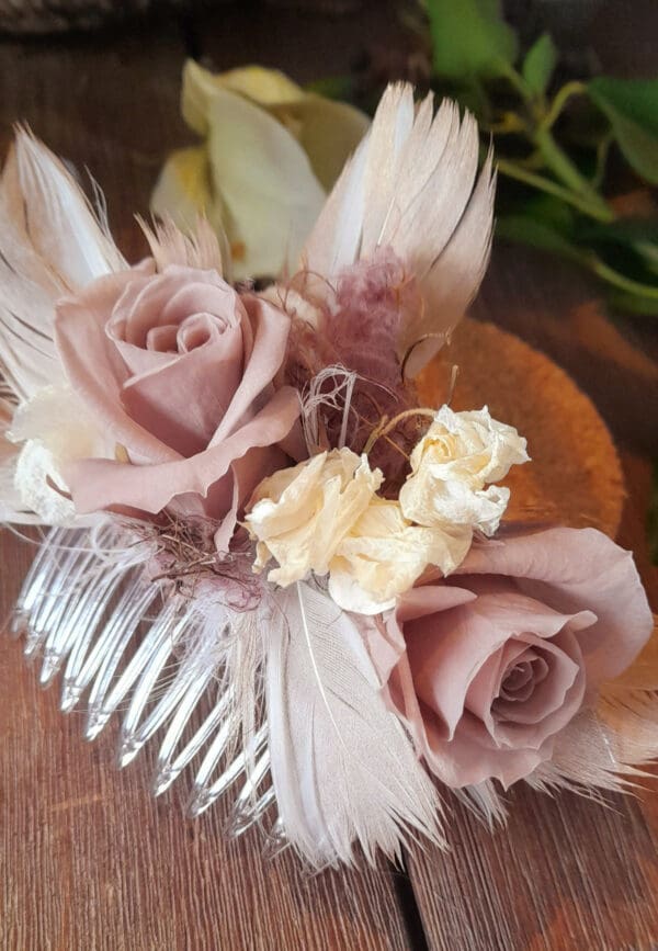 Peigne fleuri café glacé – Image 4