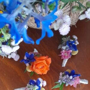 Boutonnière colorée