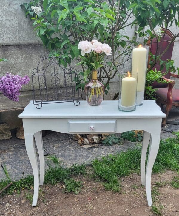 Console blanche