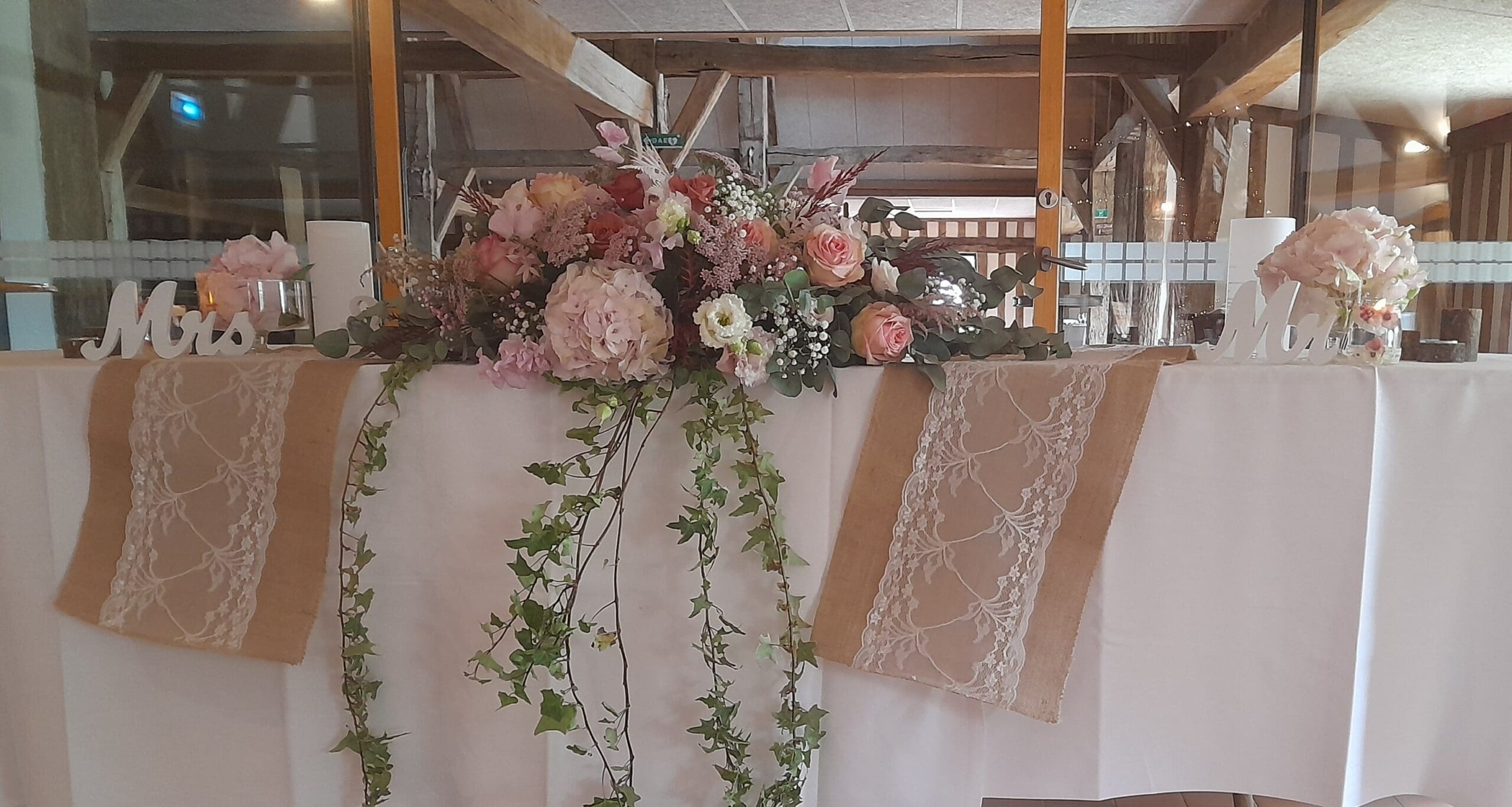 Centre de table d'honneur vintage