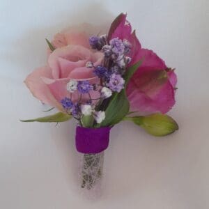 Boutonnière violine