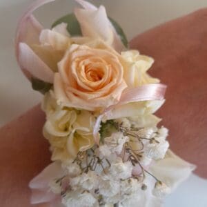 Bracelet florale pêche rosée