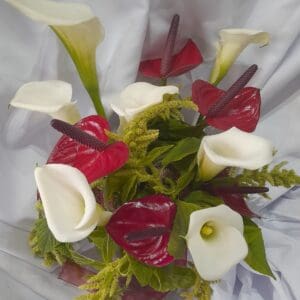 Bouquet arum et anthium destructuré