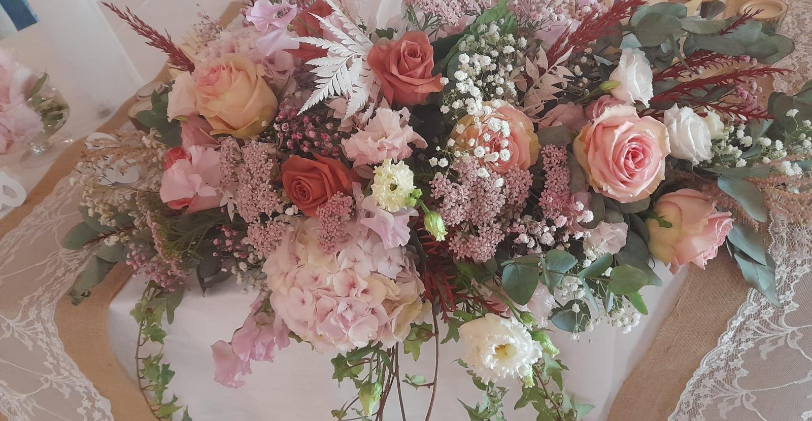 Centre de table d'honneur vintage – Image 6