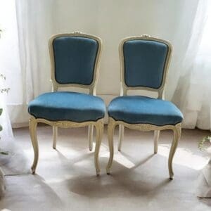 Fauteuils des mariés bleu ciel